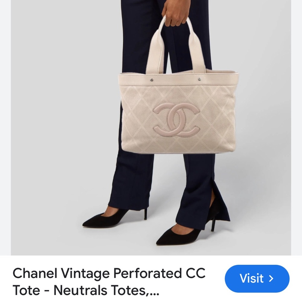 Authentic Chanel Leather Tote in Excellent Condition